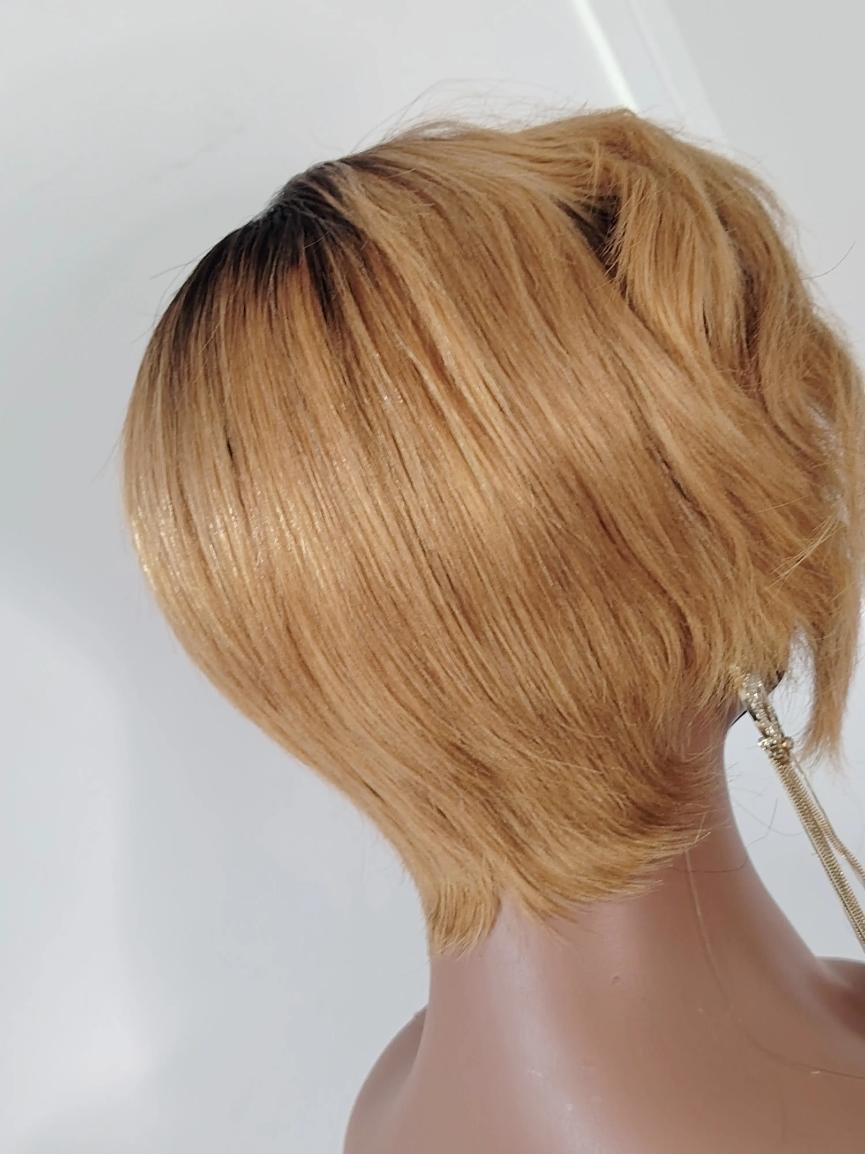 Perruque pixie 13x4 cheveux humain couleur 1B/27